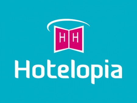 Hotelopia Logo